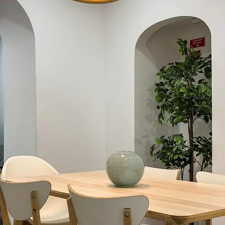 Your In Santa Marta Next To Liberdade Apartman Lisboa