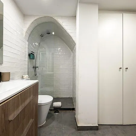 Apartment Your In Santa Marta Next To Liberdade